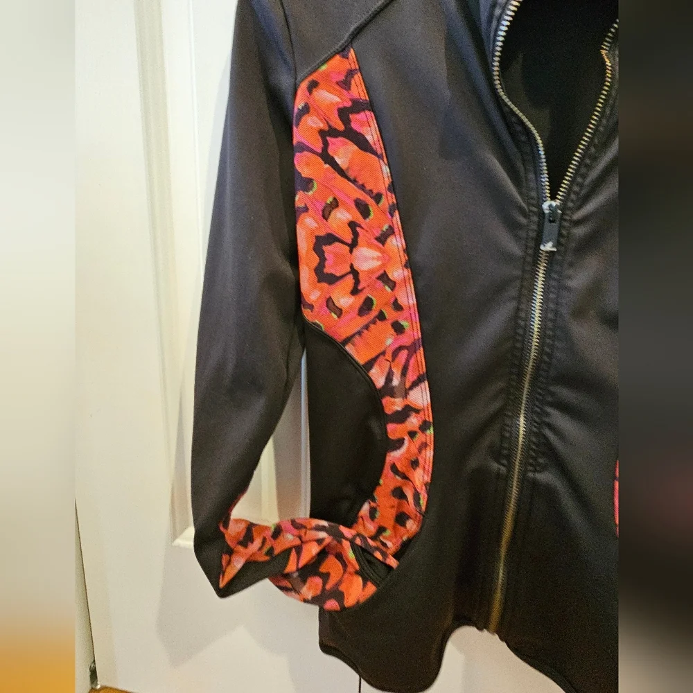 Desigual Women's S, Butterfly Print Sport Jacket - Picture 6 of 6